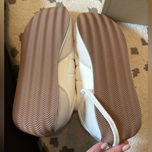 Madewell League sneakers - size 9 new in box - Picture 3 of 6